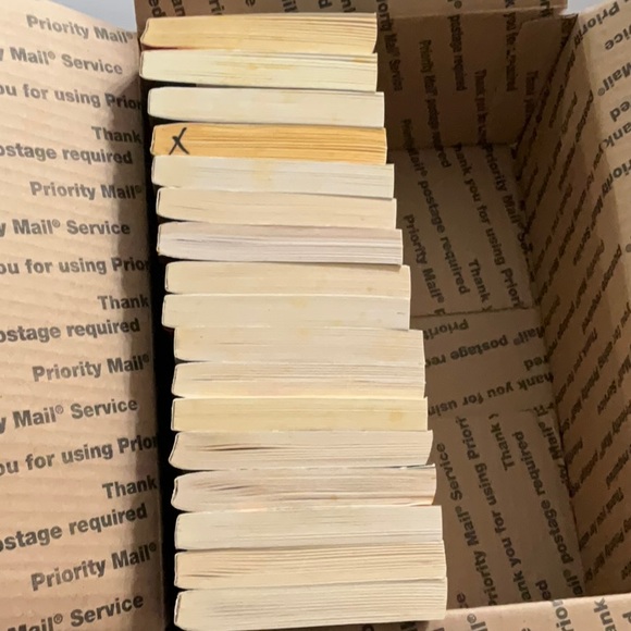 Silhouette Desire Bundle of 17 - Picture 4 of 10